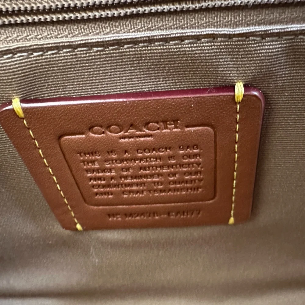 NWT | Coach Smith Tote Bag 24 in Chalk Multi - Picture 10 of 16